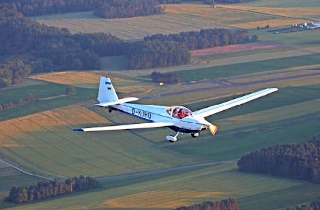 Motor-Segelfliegen mit Alpenpanorama in Schänis