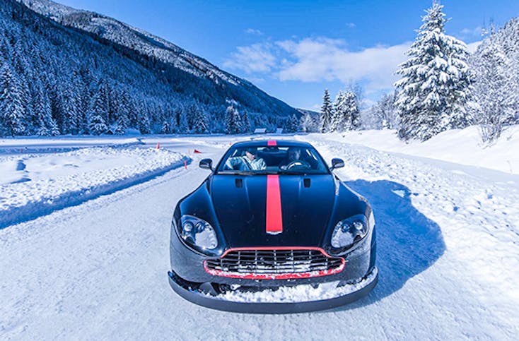Aston Martin Vantage Winter-Training am Katschberg