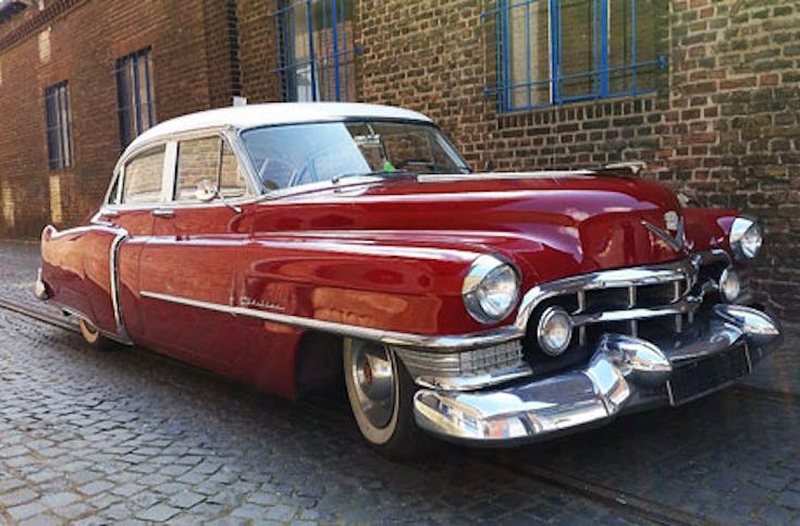 Cadillac-Oldtimer fahren in Düsseldorf (2 Std.)