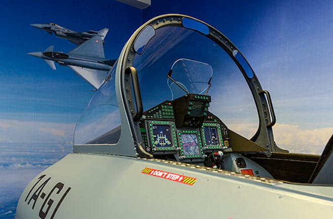 Eurofighter Typhoon Simulator in Wien (60 Min.)