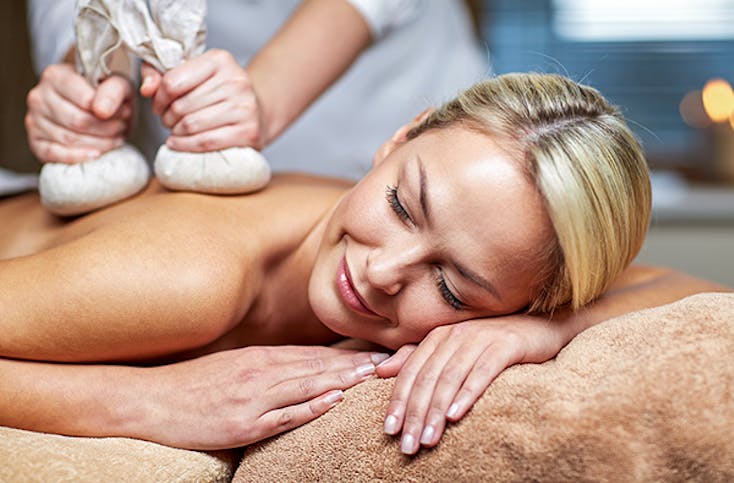 Kräuterstempel Massage Samerberg (80 Min.)