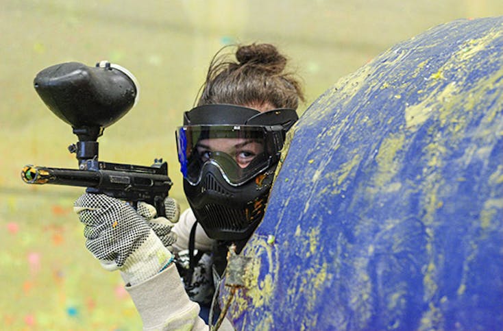 Warum ist Paintball erst ab 18? Warum ist Paintball erst ab 18?