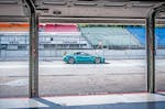 Aston Martin Renntaxi auf dem Hockenheimring
