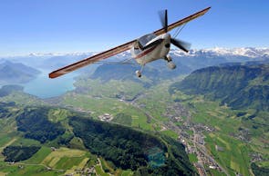 Privat-Rundflug über die Berner Alpen für 2