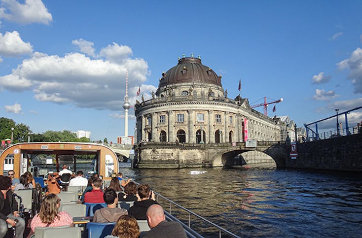 Schiffsrundfahrt auf der Spree & Sightseeing-Tour in Berlin